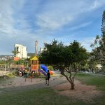 Playground: Espaço destinado para o lazer e brincadeiras ao ar livre dos estudantes.